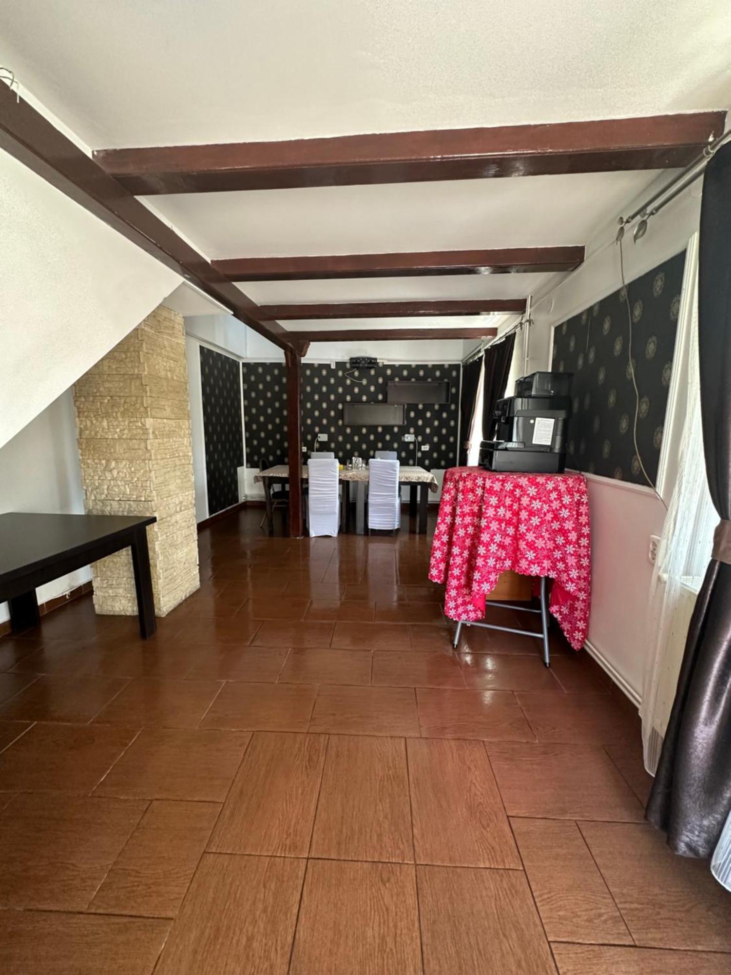 Casa Rustic Cazare ピテシュティ エクステリア 写真